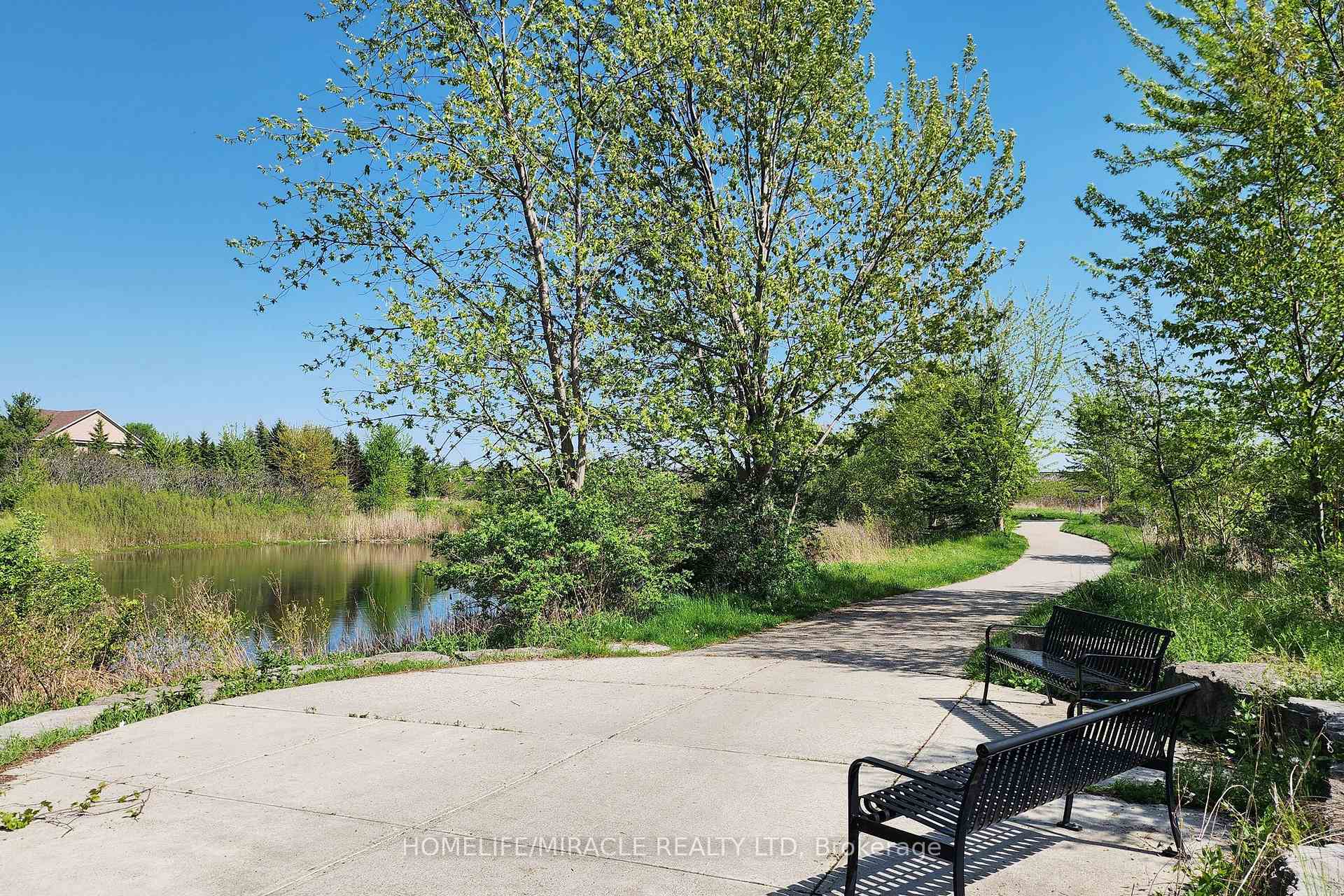 Photo 40 of 35 Rushbrooke Way, Ajax, Northeast Ajax — HOMEH