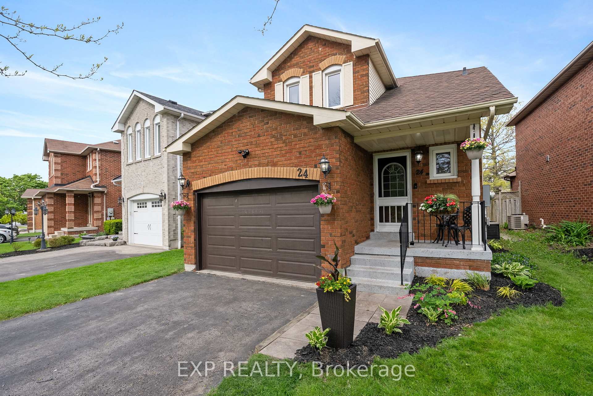 Photo 1 of 24 Glenmore Drive, Whitby, Downtown Whitby — HOMEH