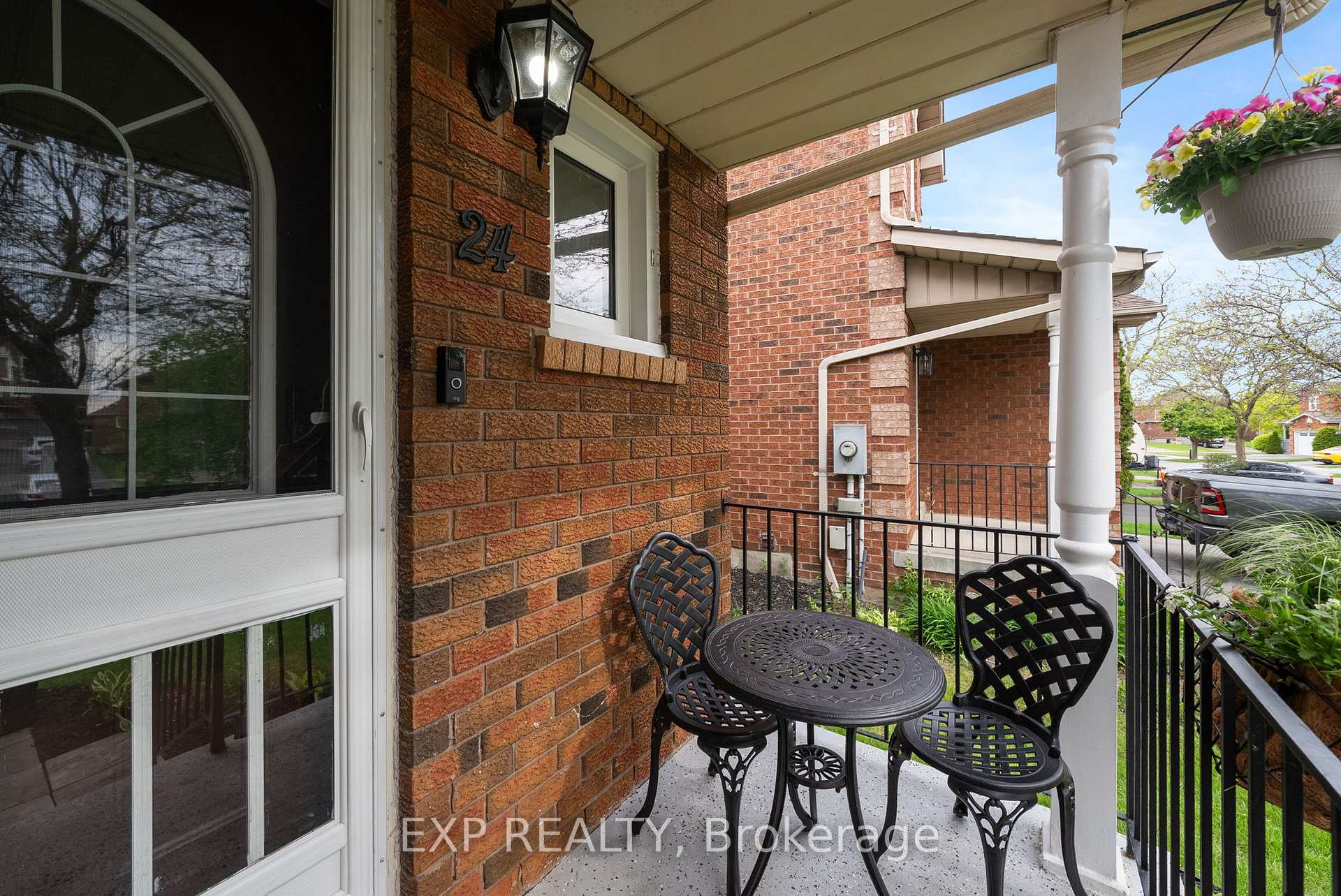Photo 2 of 24 Glenmore Drive, Whitby, Downtown Whitby — HOMEH