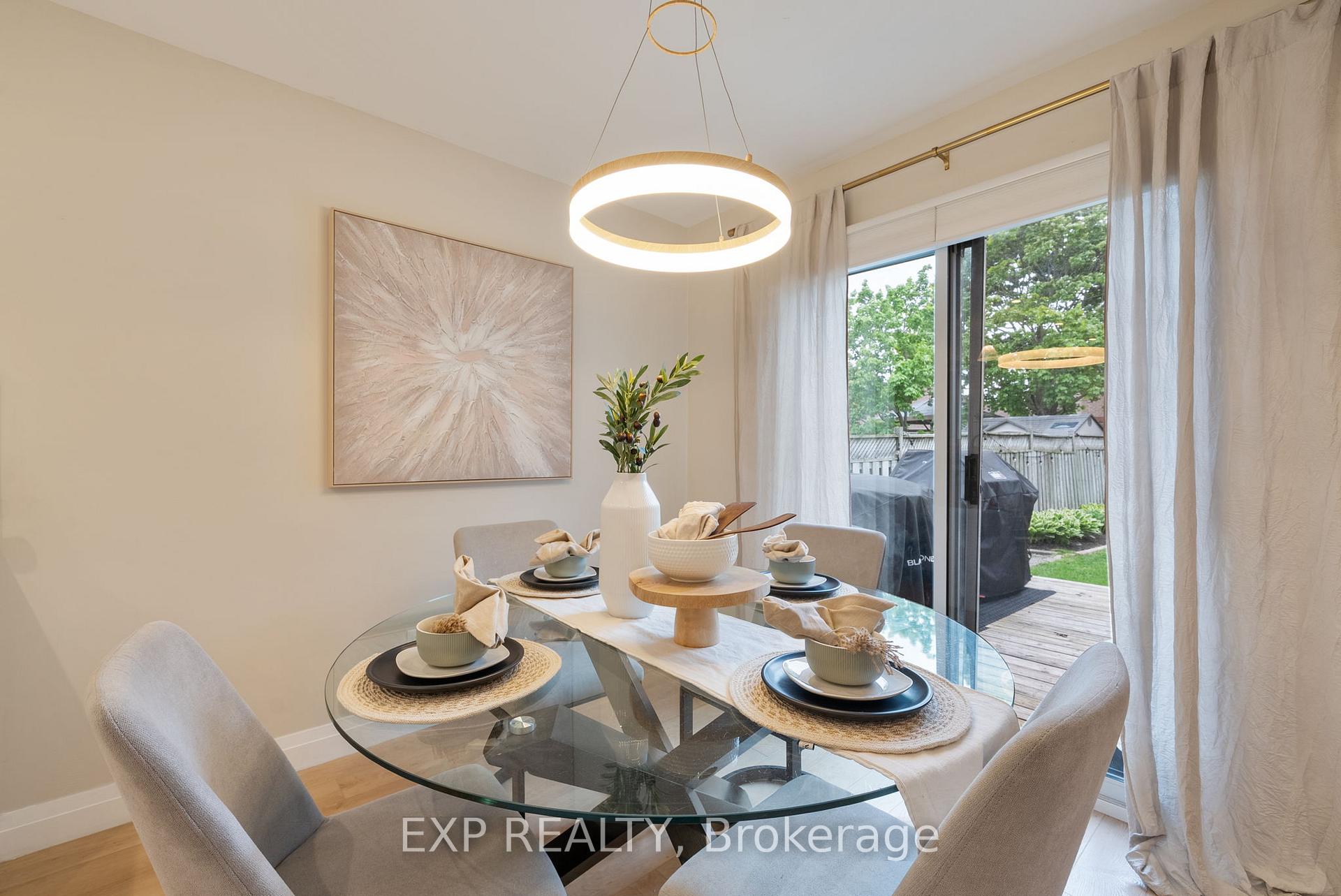 Photo 6 of 24 Glenmore Drive, Whitby, Downtown Whitby — HOMEH