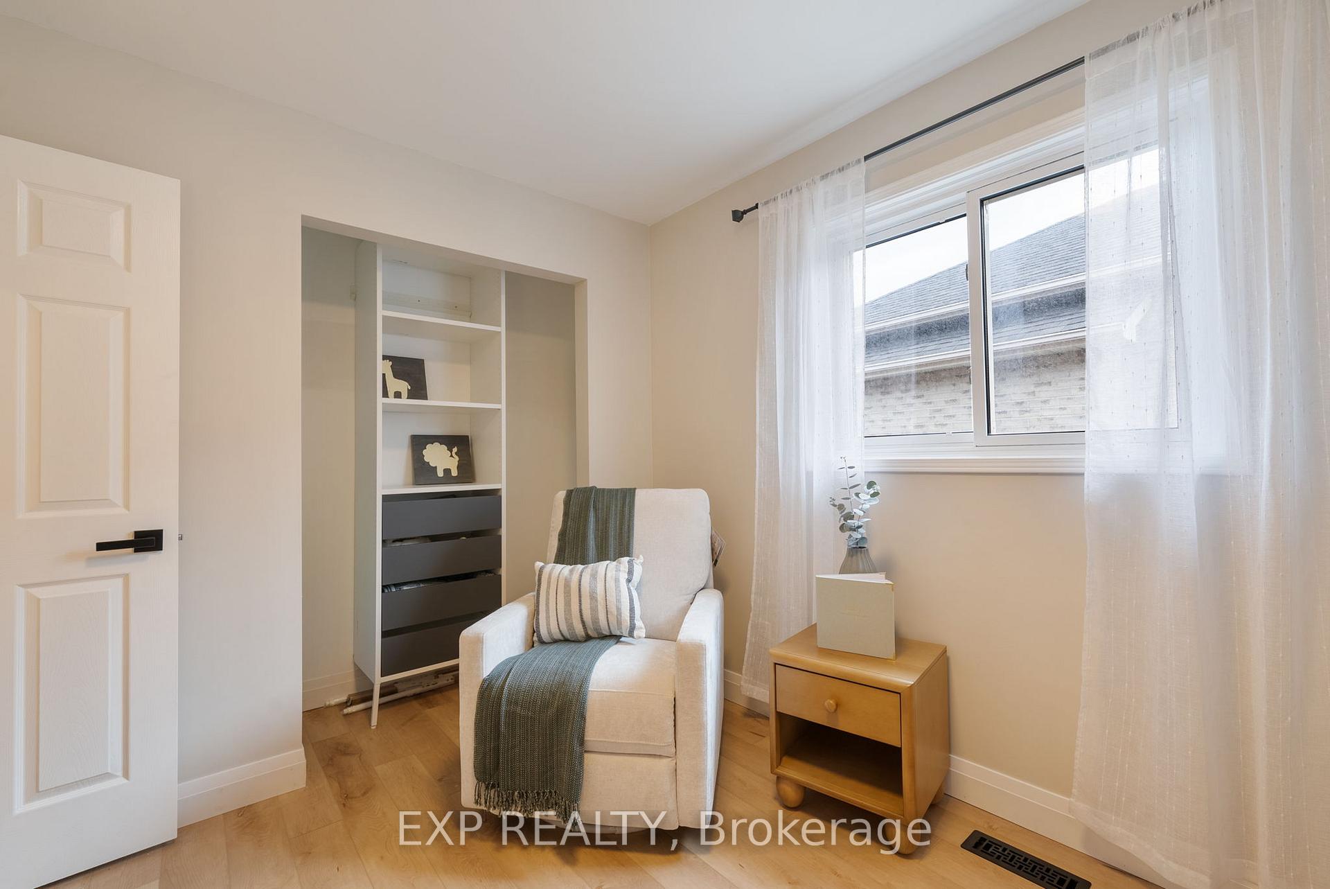 Photo 17 of 24 Glenmore Drive, Whitby, Downtown Whitby — HOMEH