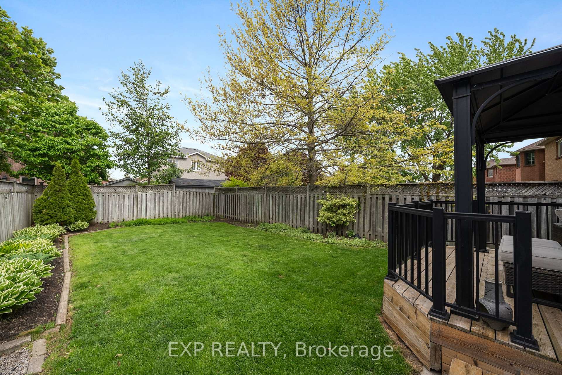 Photo 26 of 24 Glenmore Drive, Whitby, Downtown Whitby — HOMEH