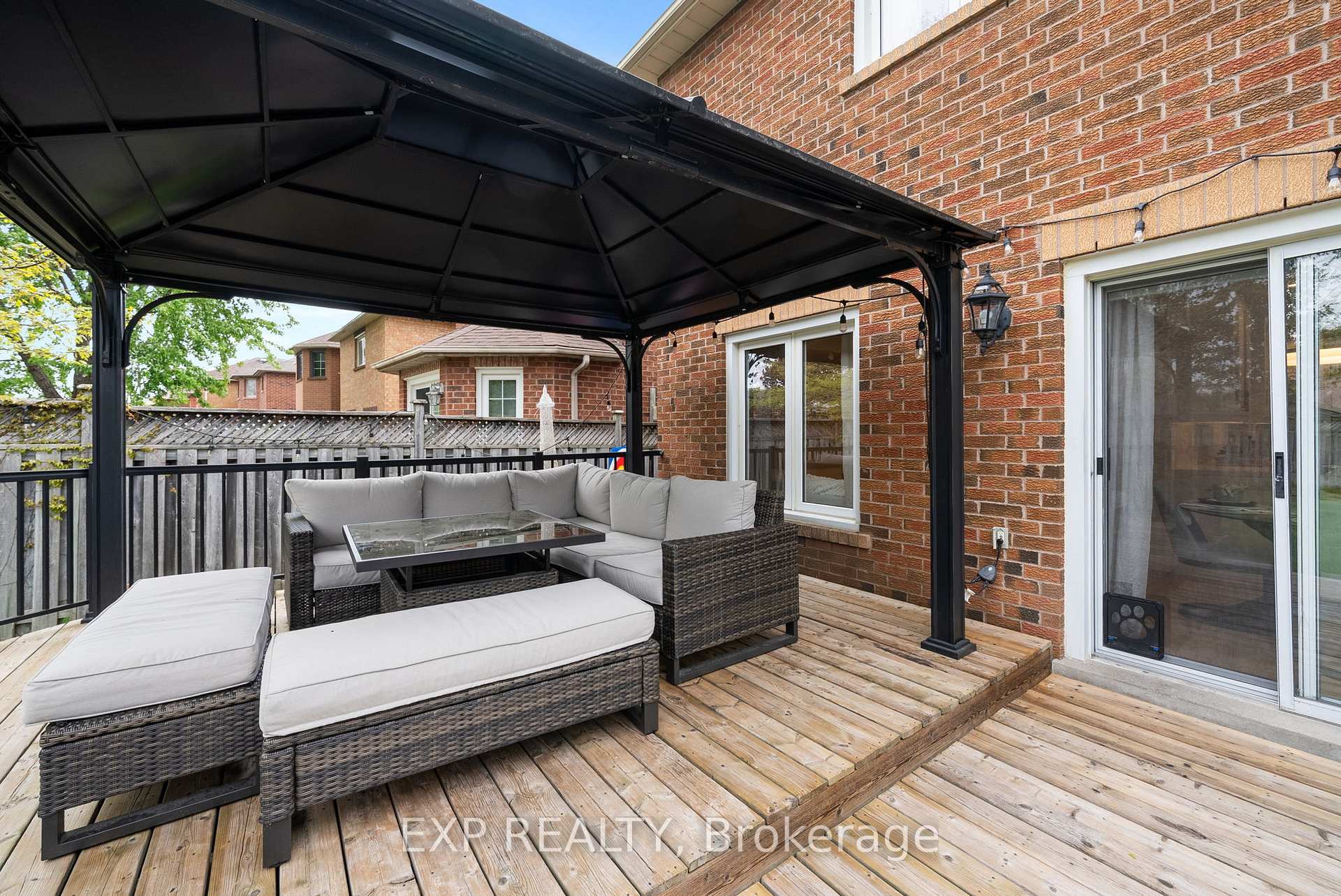 Photo 30 of 24 Glenmore Drive, Whitby, Downtown Whitby — HOMEH