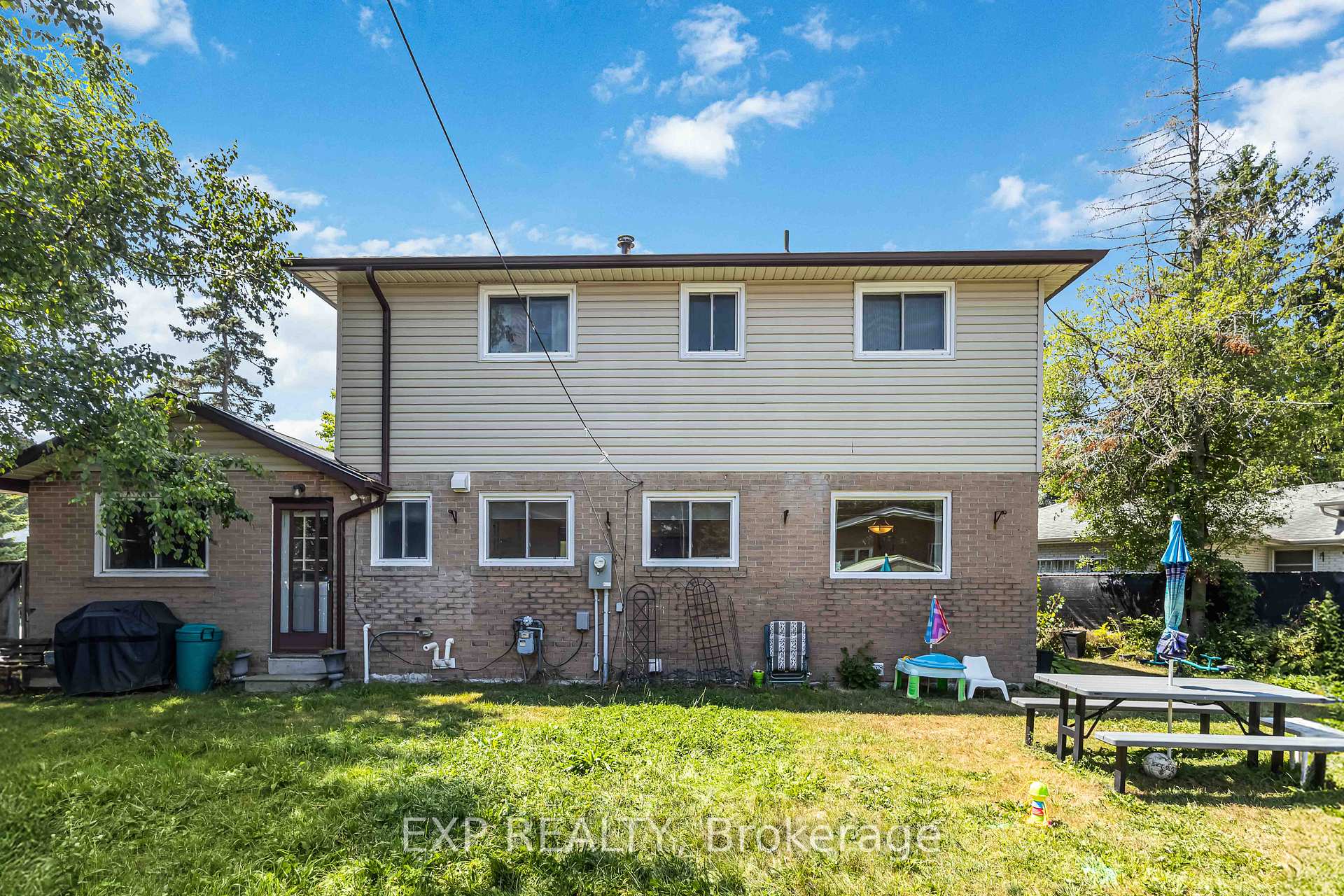 Photo 35 of 19 Preston Court, Ajax, South East — HOMEH