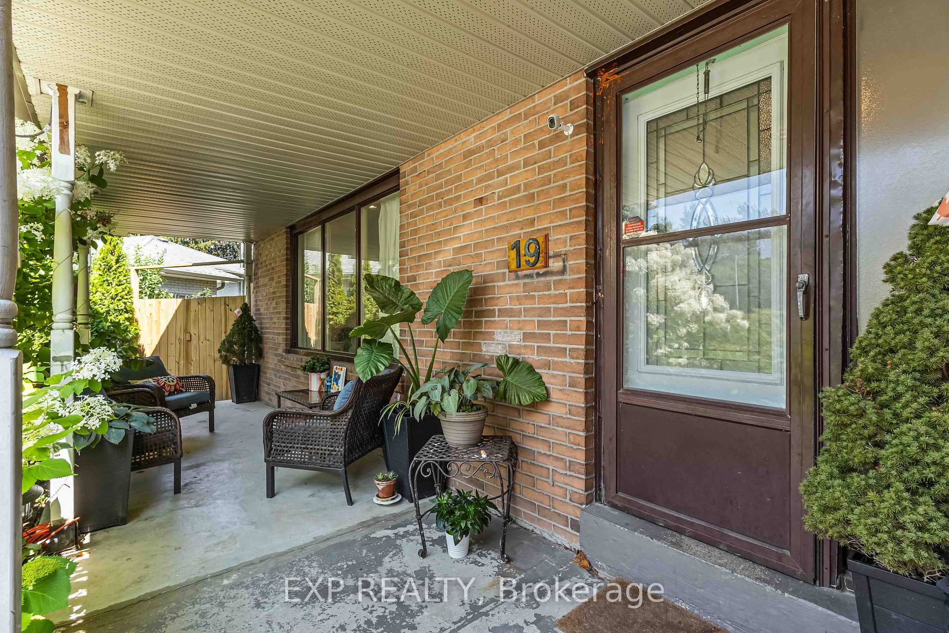 Photo 32 of 19 Preston Court, Ajax, South East — HOMEH