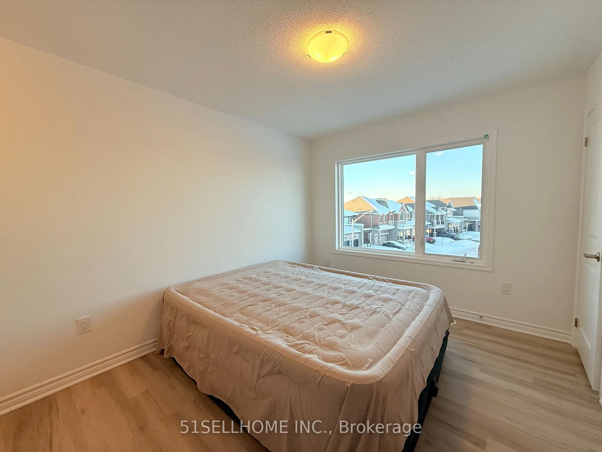 Photo 17 of 24 Ennerdale Street, Barrie, Rural Barrie Southwest — HOMEH