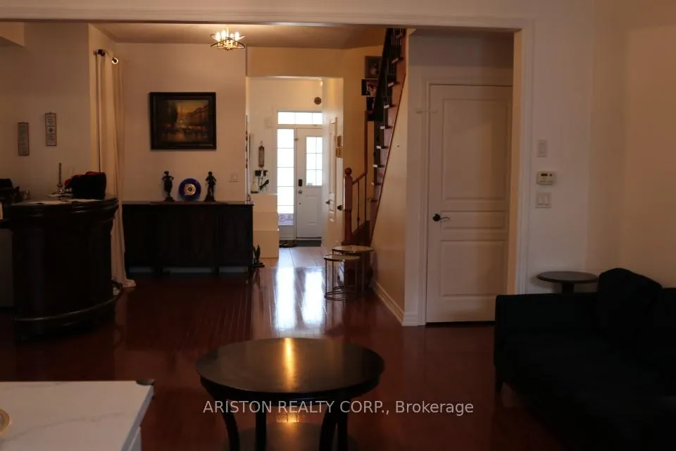 Photo 3 of 40 Alexie Way, Vaughan, Vellore Village — HOMEH