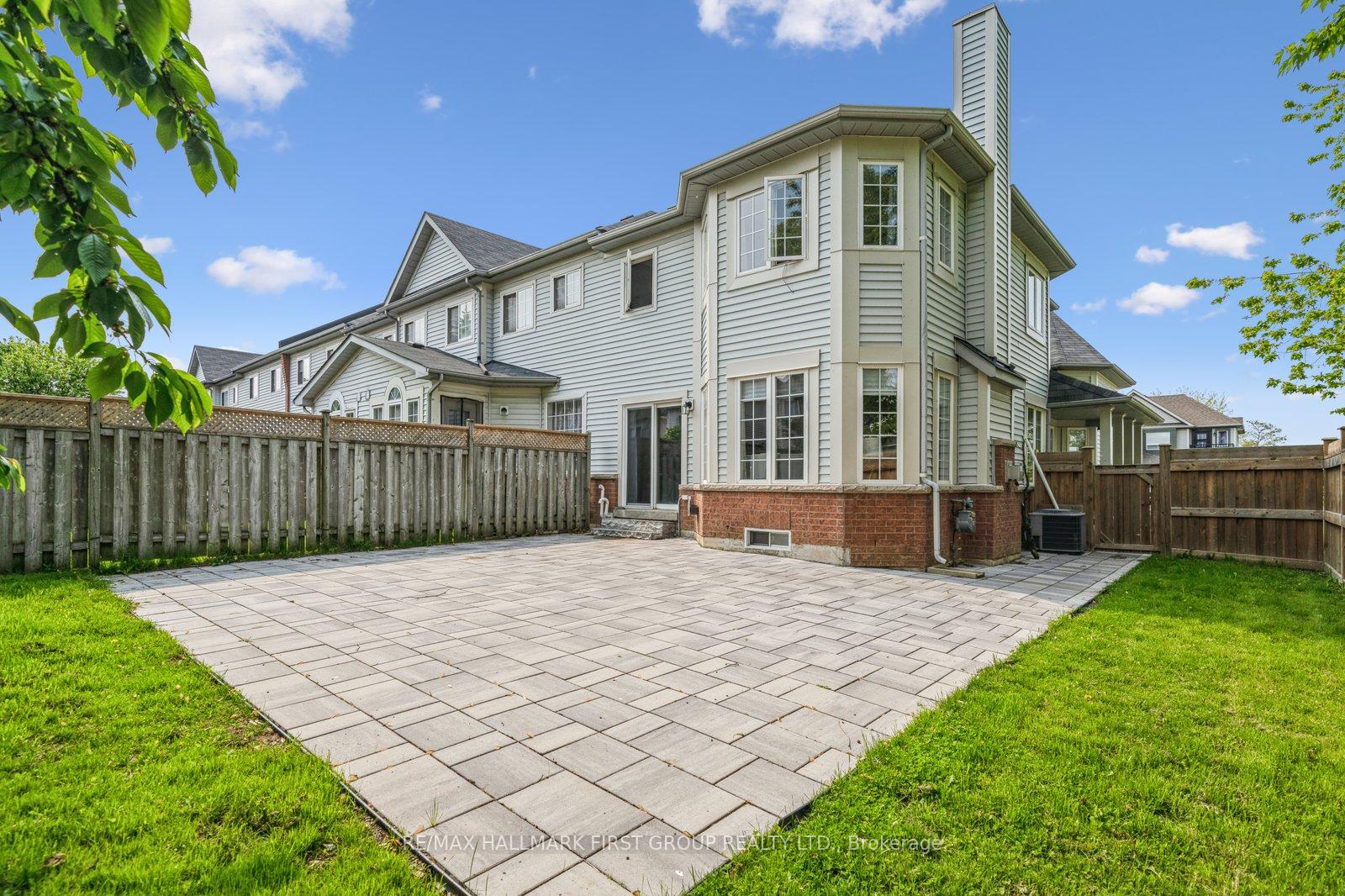 Photo 24 of 39 Breakwater Drive, Whitby, Port Whitby — HOMEH