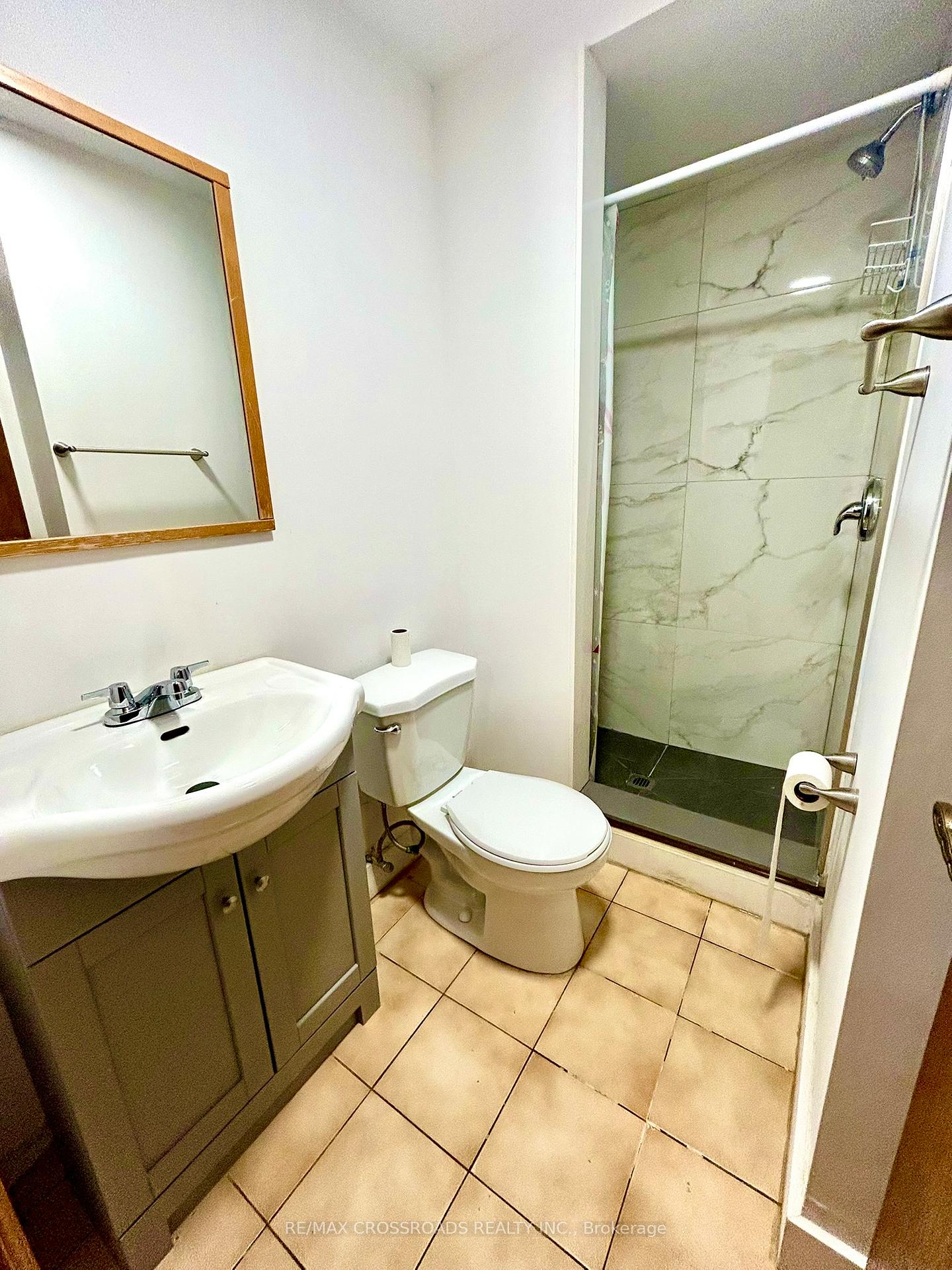 Photo 3 of Unit Bsmnt, 70 Keefer Court, Vaughan, Brownridge — HOMEH