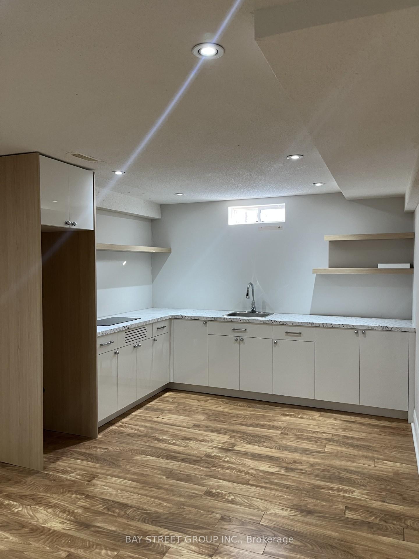 Photo 15 of 133 Hollywood Hill Circle, Vaughan, Vellore Village — HOMEH