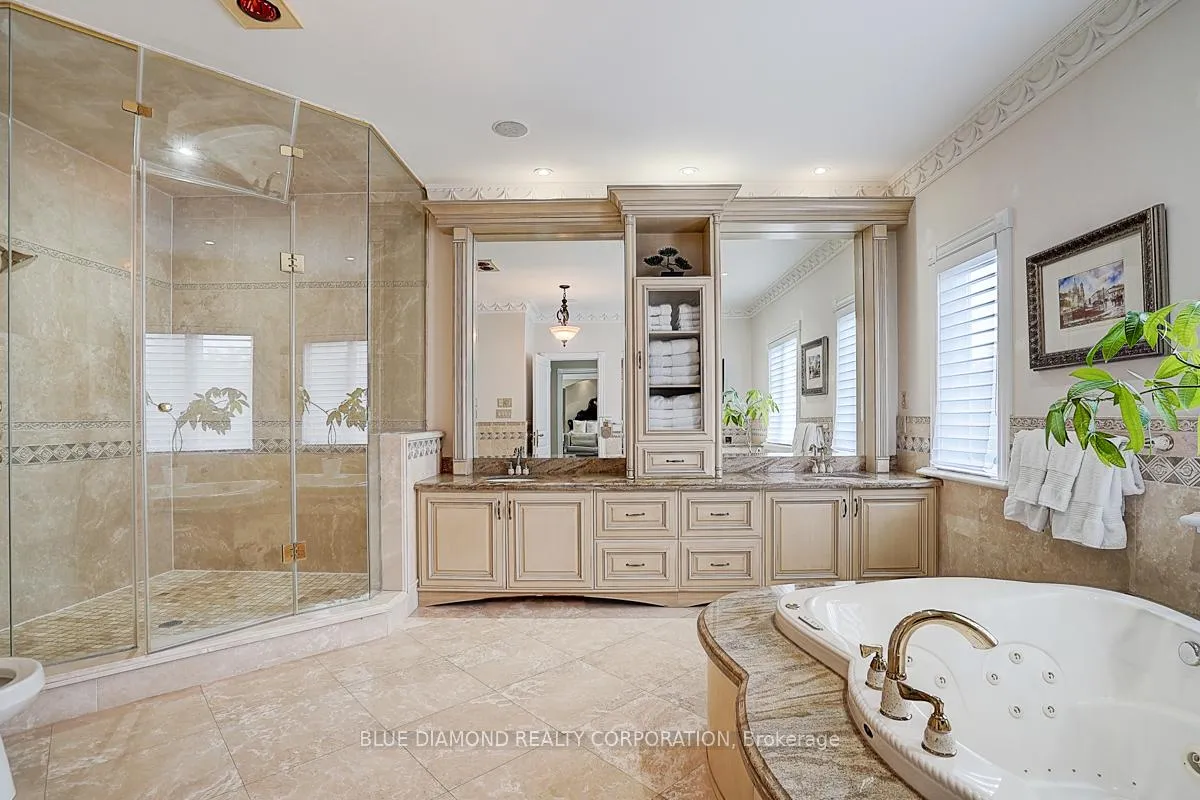 Photo 25 of 56 Weaver Court, Vaughan, Kleinburg — HOMEH