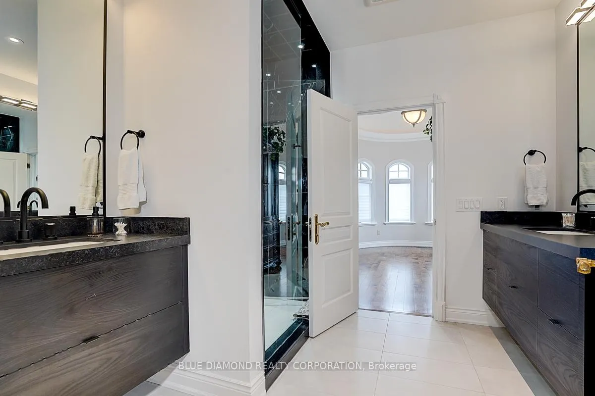 Photo 29 of 56 Weaver Court, Vaughan, Kleinburg — HOMEH