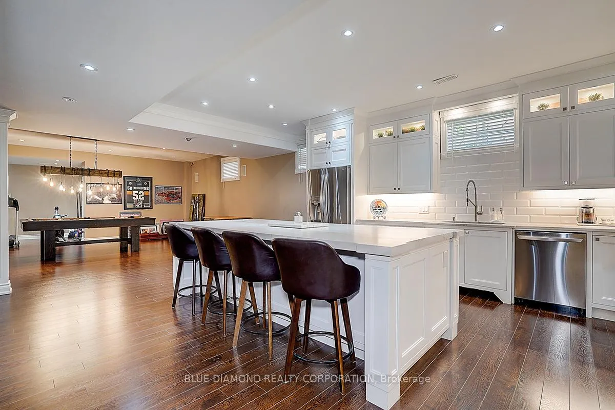 Photo 31 of 56 Weaver Court, Vaughan, Kleinburg — HOMEH