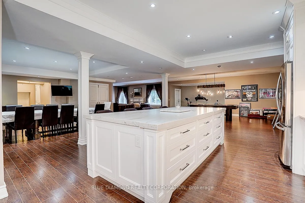 Photo 33 of 56 Weaver Court, Vaughan, Kleinburg — HOMEH