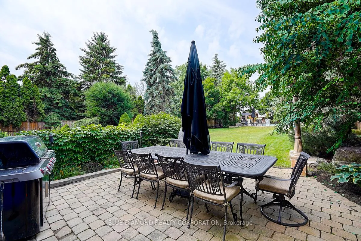Photo 39 of 56 Weaver Court, Vaughan, Kleinburg — HOMEH