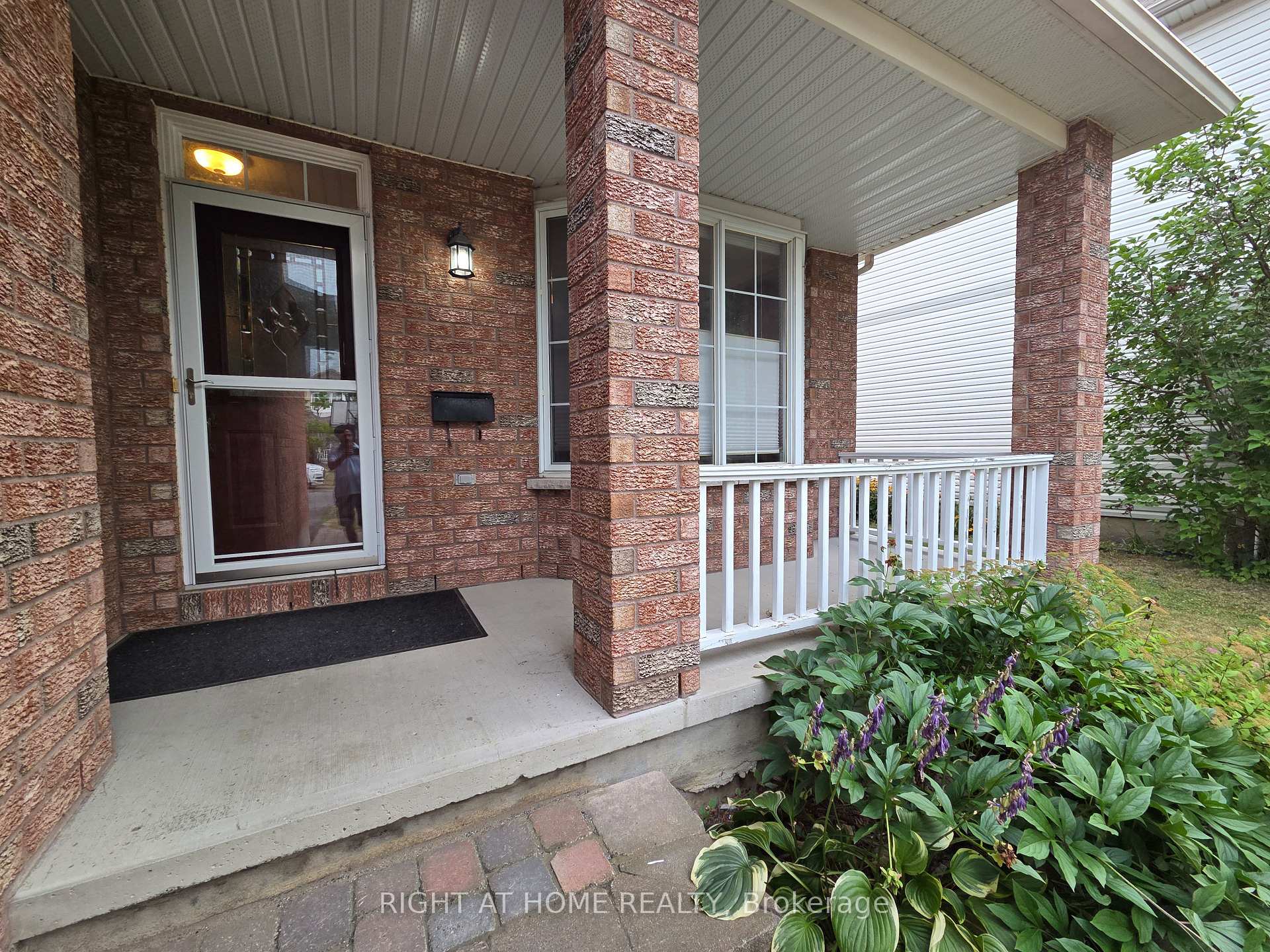 Photo 3 of 96 Maple Stand Way, Ottawa, Barrhaven East — HOMEH