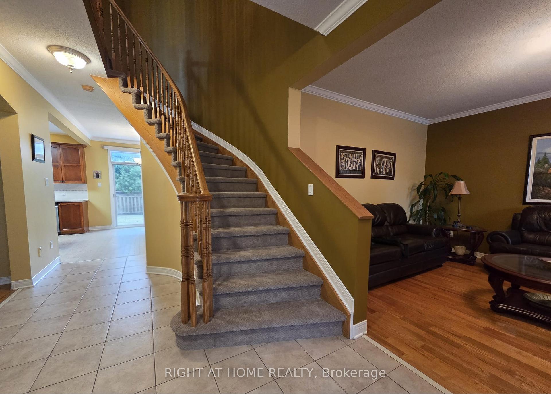 Photo 4 of 96 Maple Stand Way, Ottawa, Barrhaven East — HOMEH