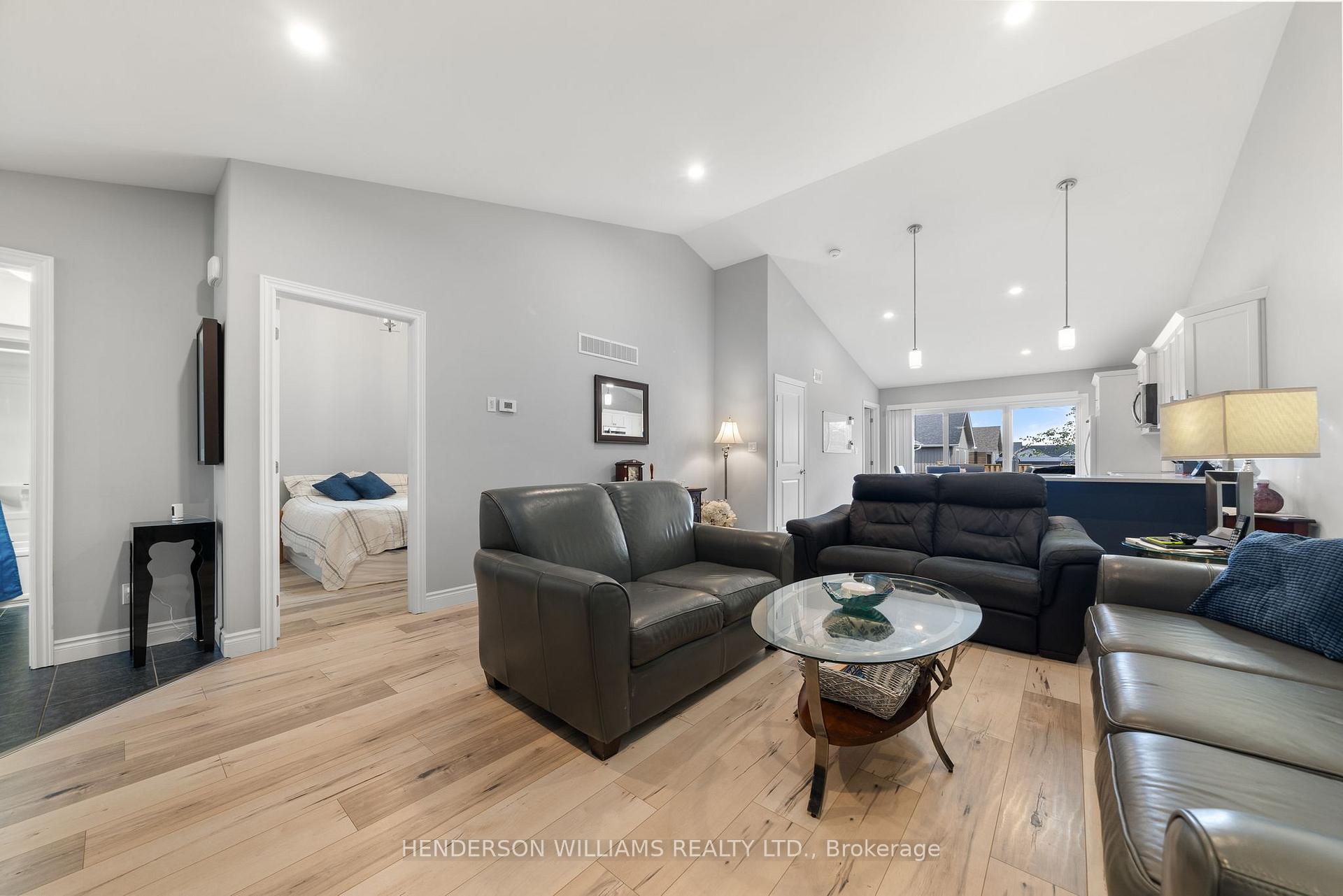 Photo 11 of 84 Farrington Crescent, Prince Edward County, Picton Ward — HOMEH