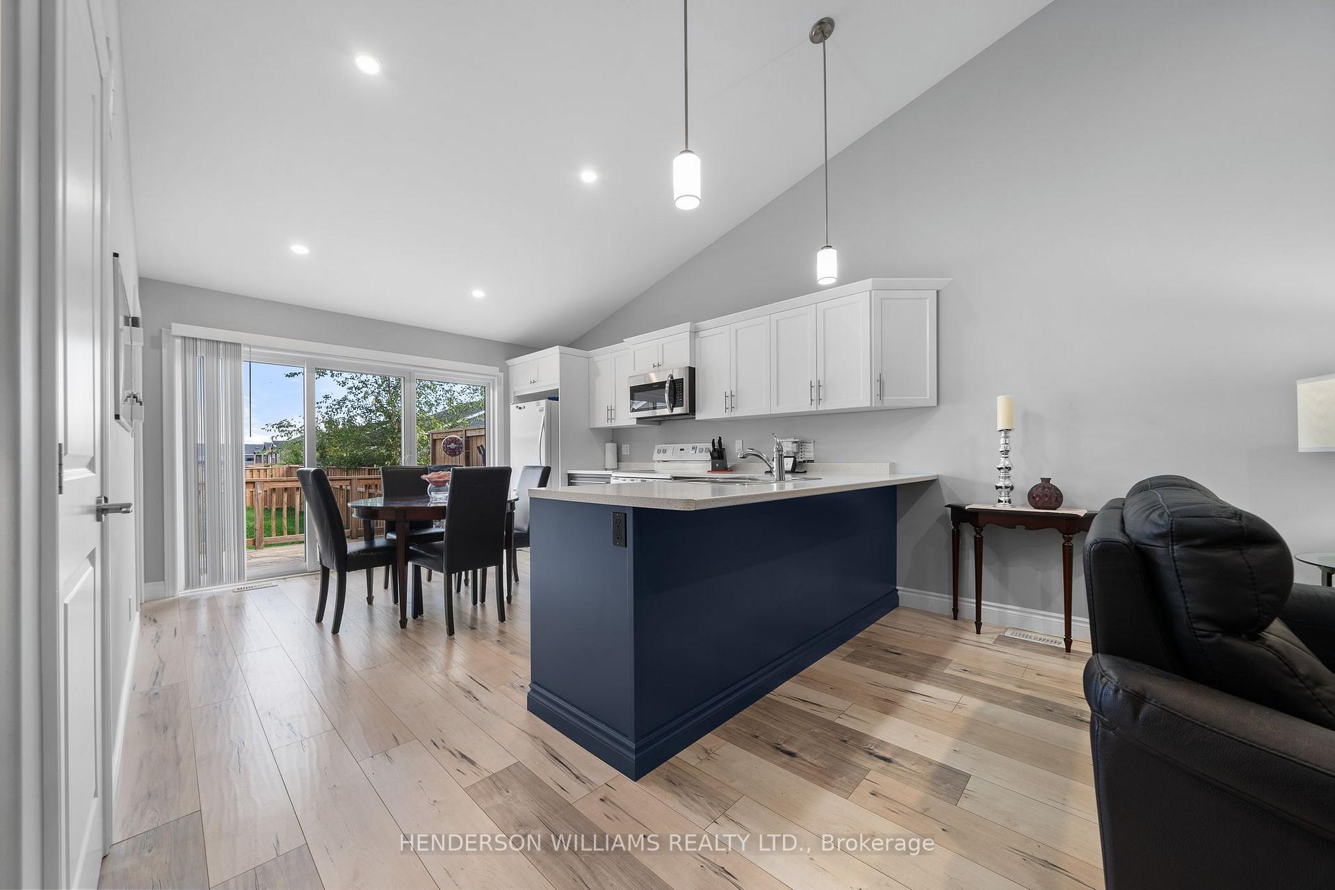 Photo 15 of 84 Farrington Crescent, Prince Edward County, Picton Ward — HOMEH