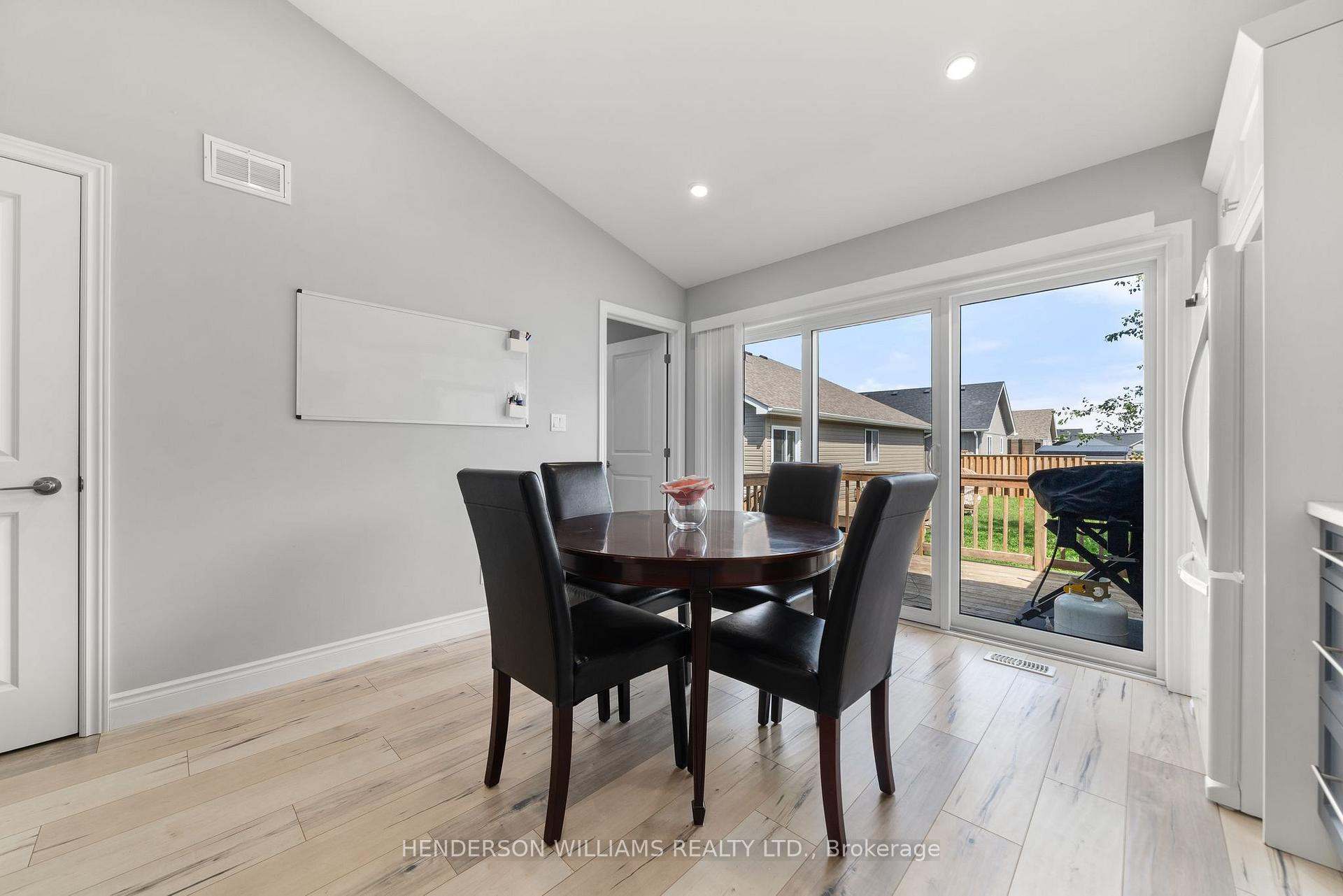 Photo 23 of 84 Farrington Crescent, Prince Edward County, Picton Ward — HOMEH