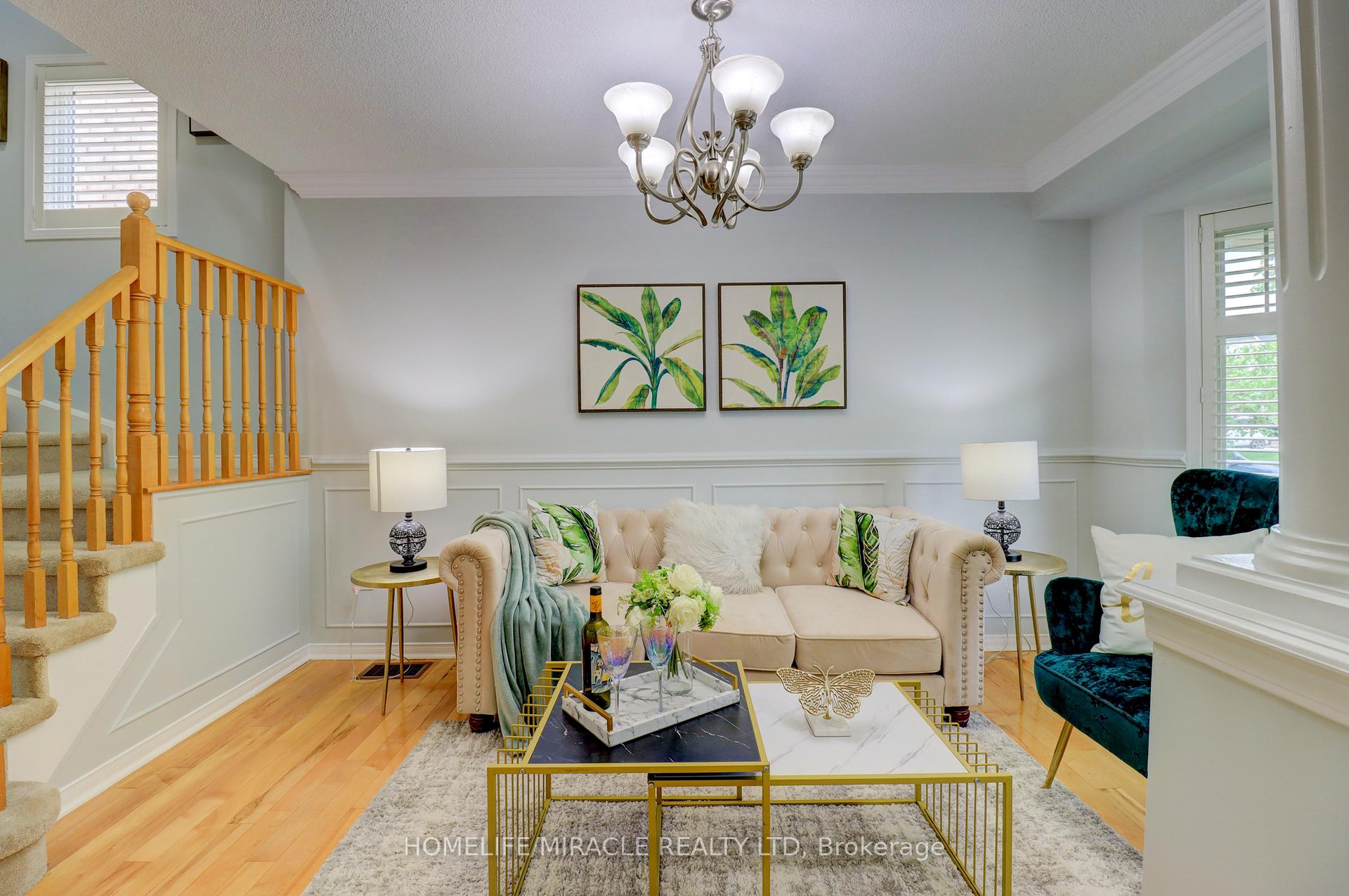 Photo 6 of 12 Breezewood Court, Whitby, Brooklin — HOMEH
