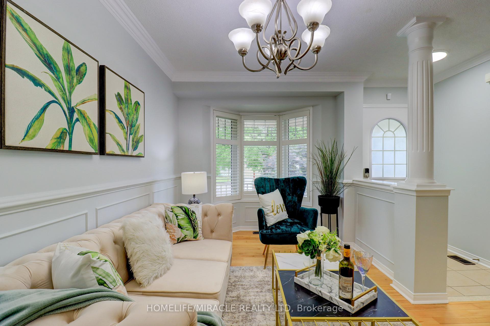 Photo 7 of 12 Breezewood Court, Whitby, Brooklin — HOMEH