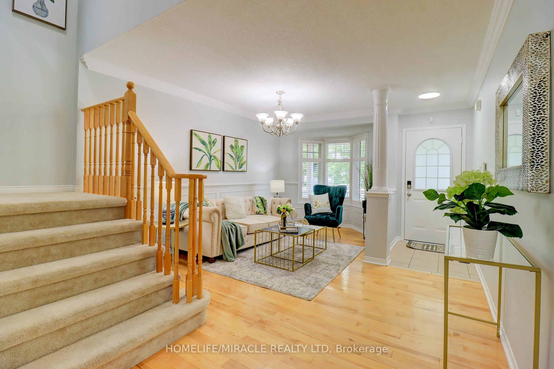 Photo 9 of 12 Breezewood Court, Whitby, Brooklin — HOMEH