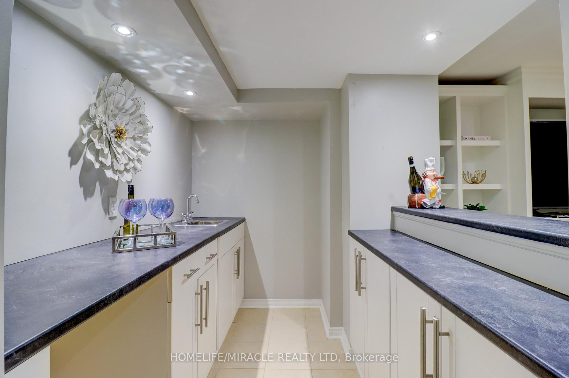 Photo 24 of 12 Breezewood Court, Whitby, Brooklin — HOMEH