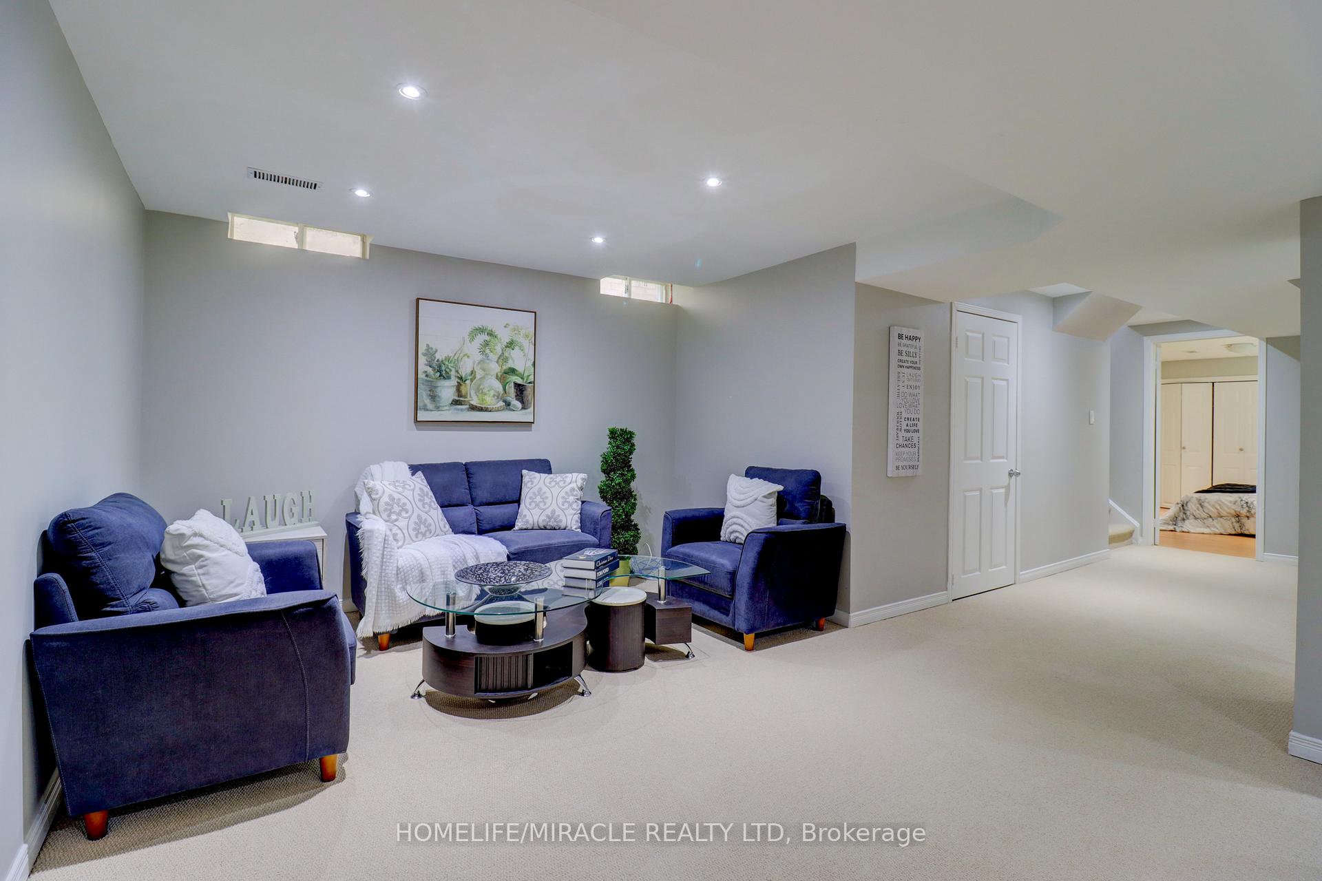 Photo 26 of 12 Breezewood Court, Whitby, Brooklin — HOMEH
