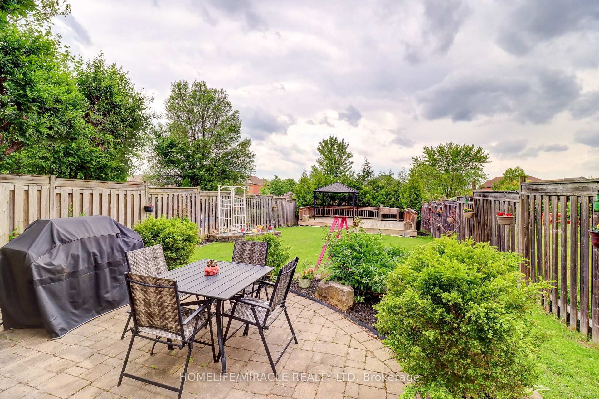 Photo 30 of 12 Breezewood Court, Whitby, Brooklin — HOMEH