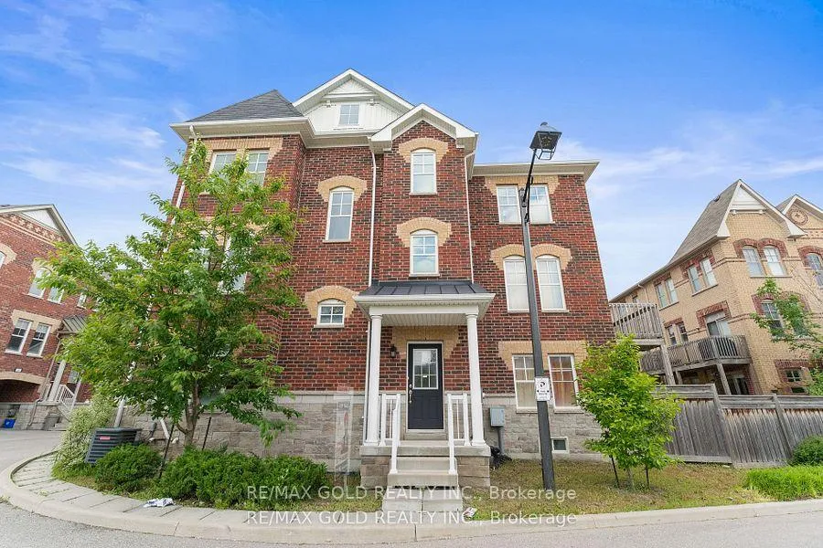 Photo 1 of Unit 25, 10 Porter Avenue W, Vaughan, West Woodbridge — HOMEH