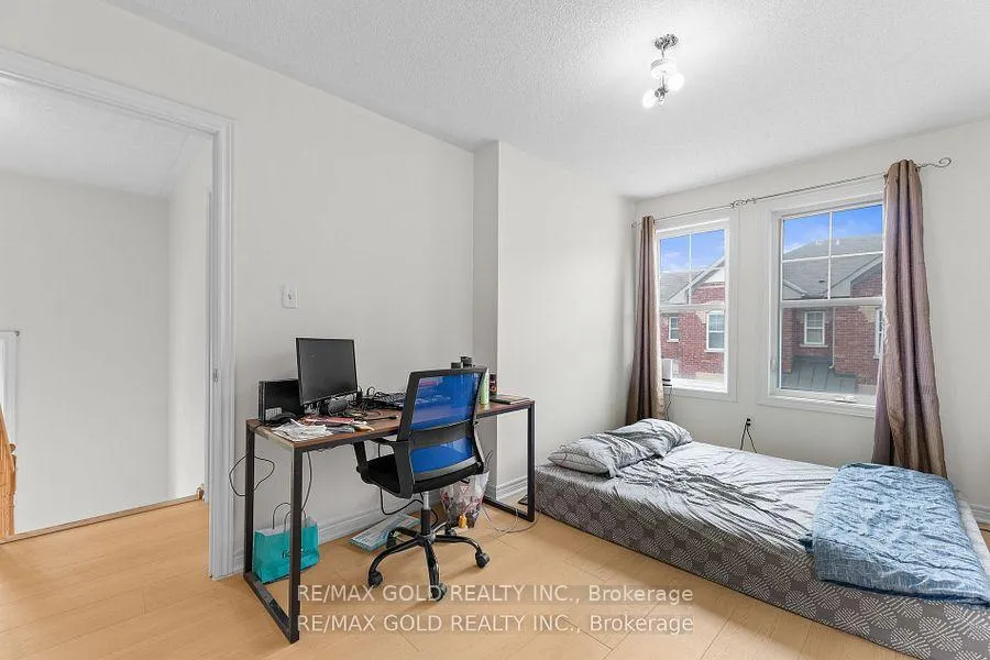 Photo 25 of Unit 25, 10 Porter Avenue W, Vaughan, West Woodbridge — HOMEH