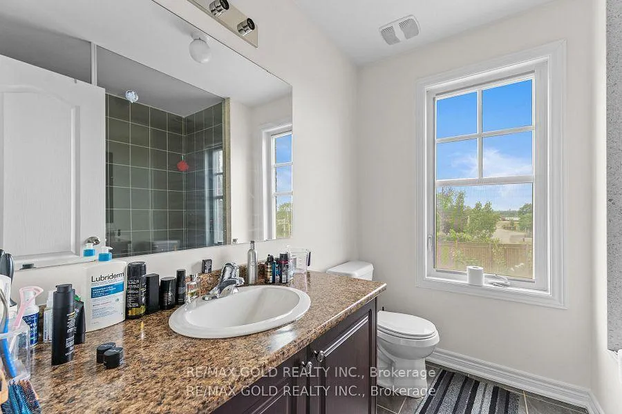 Photo 28 of Unit 25, 10 Porter Avenue W, Vaughan, West Woodbridge — HOMEH