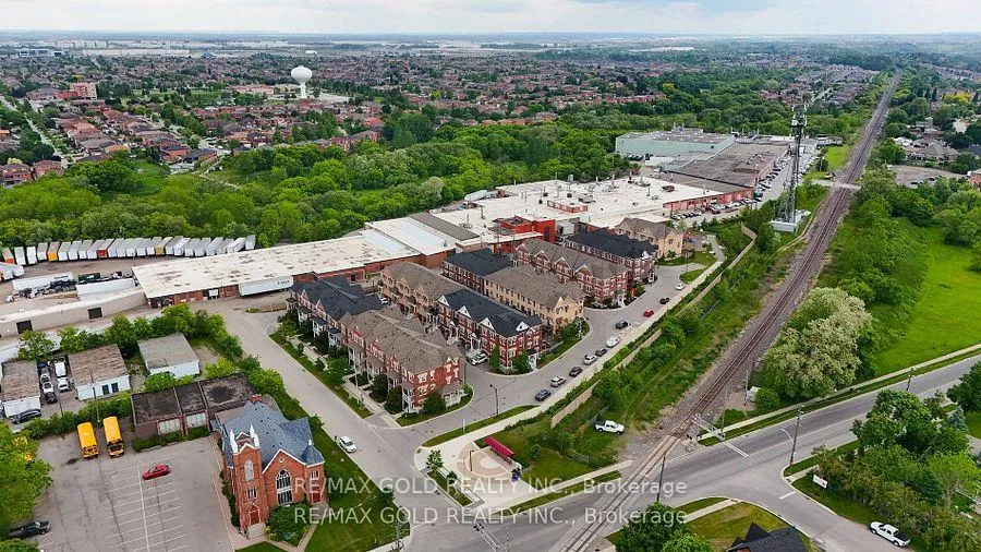 Photo 34 of Unit 25, 10 Porter Avenue W, Vaughan, West Woodbridge — HOMEH