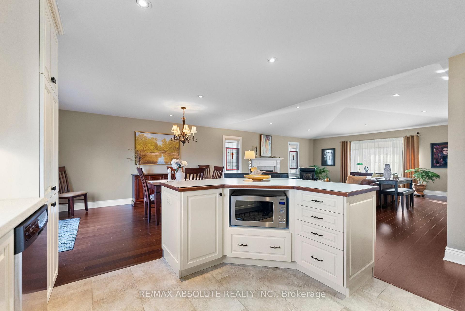 Photo 14 of 150 Ida Street S, Arnprior — HOMEH