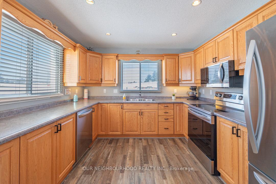 Photo 5 of 19 Thompson Road, Quinte West, Murray Ward — HOMEH