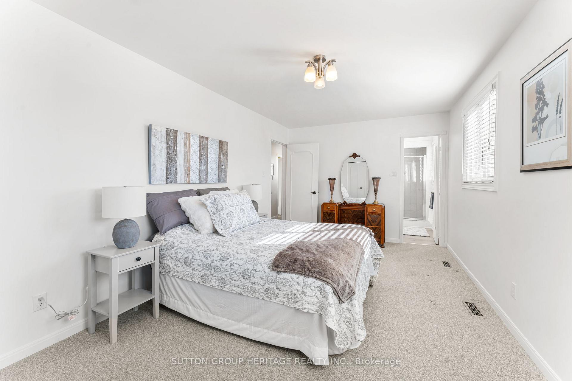 Photo 16 of 502 Petticoat Lane, Pickering, West Shore — HOMEH