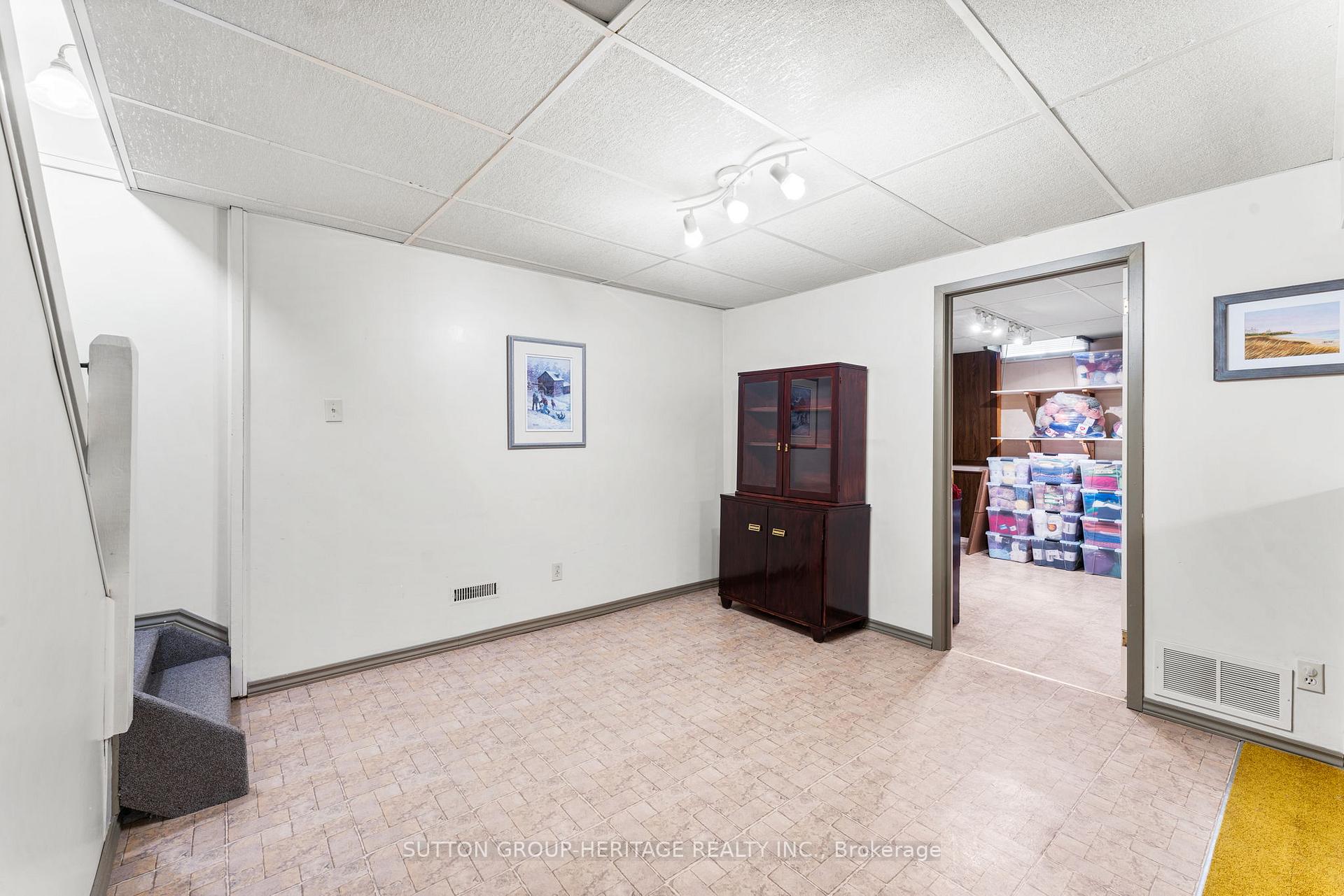 Photo 24 of 502 Petticoat Lane, Pickering, West Shore — HOMEH