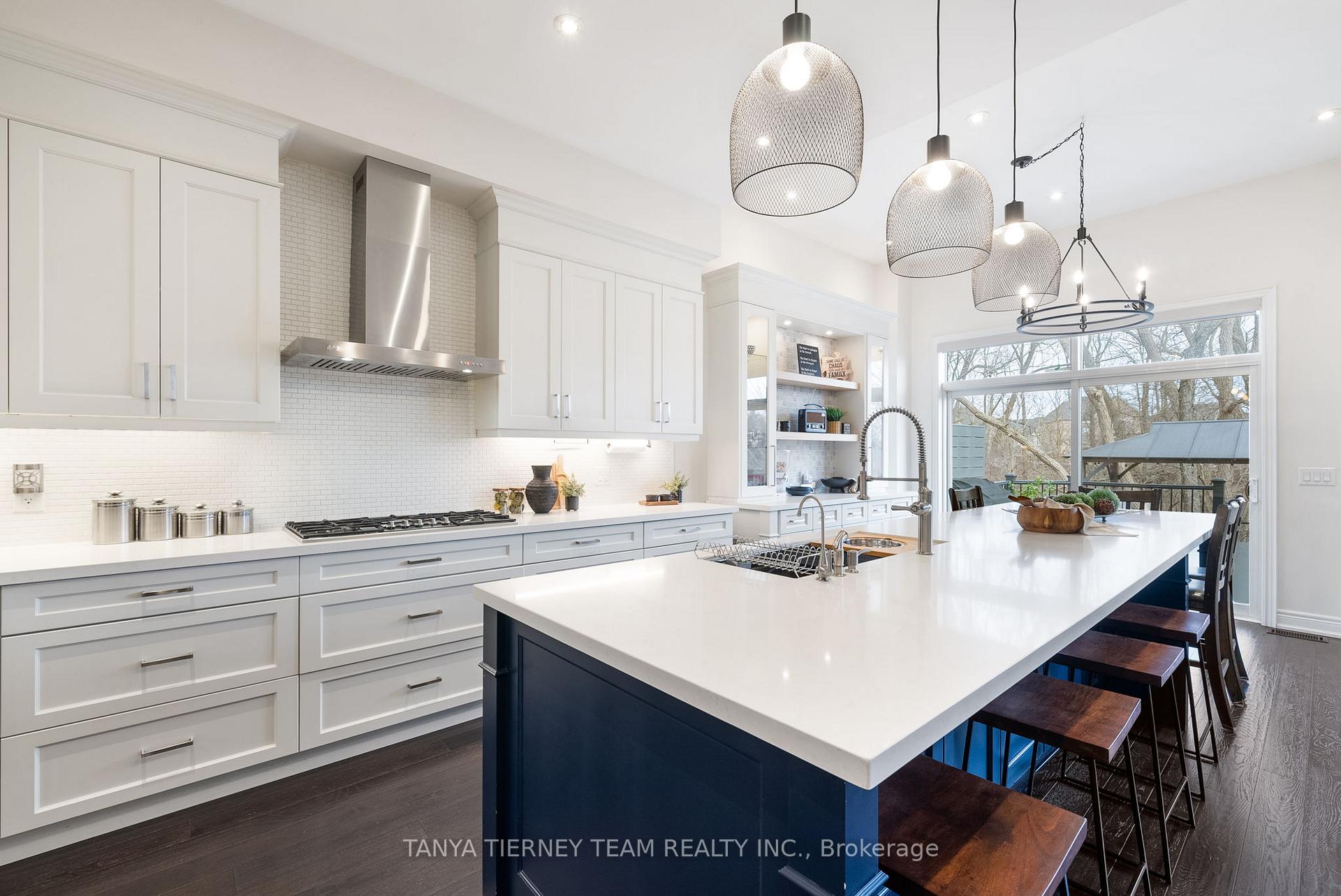 Photo 17 of 52 Blenheim Circle, Whitby, Williamsburg — HOMEH