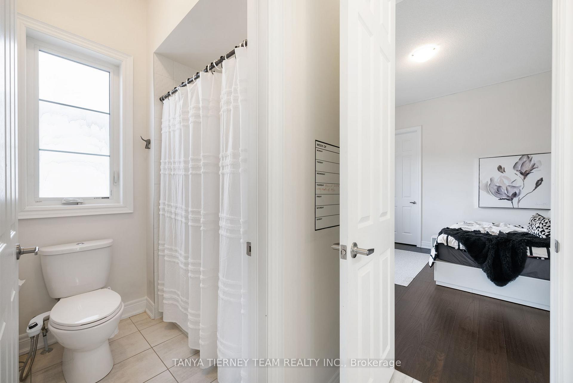 Photo 30 of 52 Blenheim Circle, Whitby, Williamsburg — HOMEH