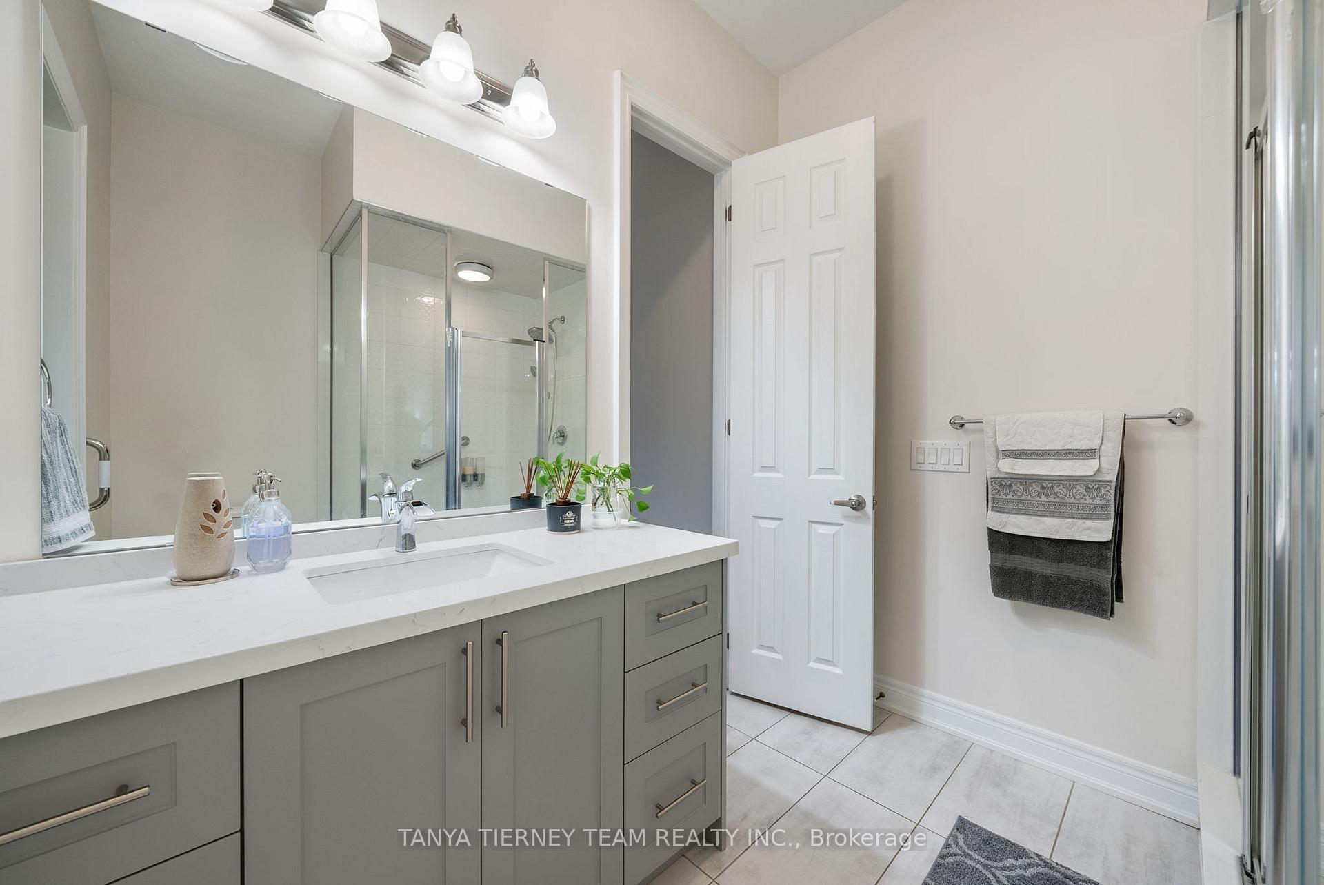 Photo 36 of 52 Blenheim Circle, Whitby, Williamsburg — HOMEH