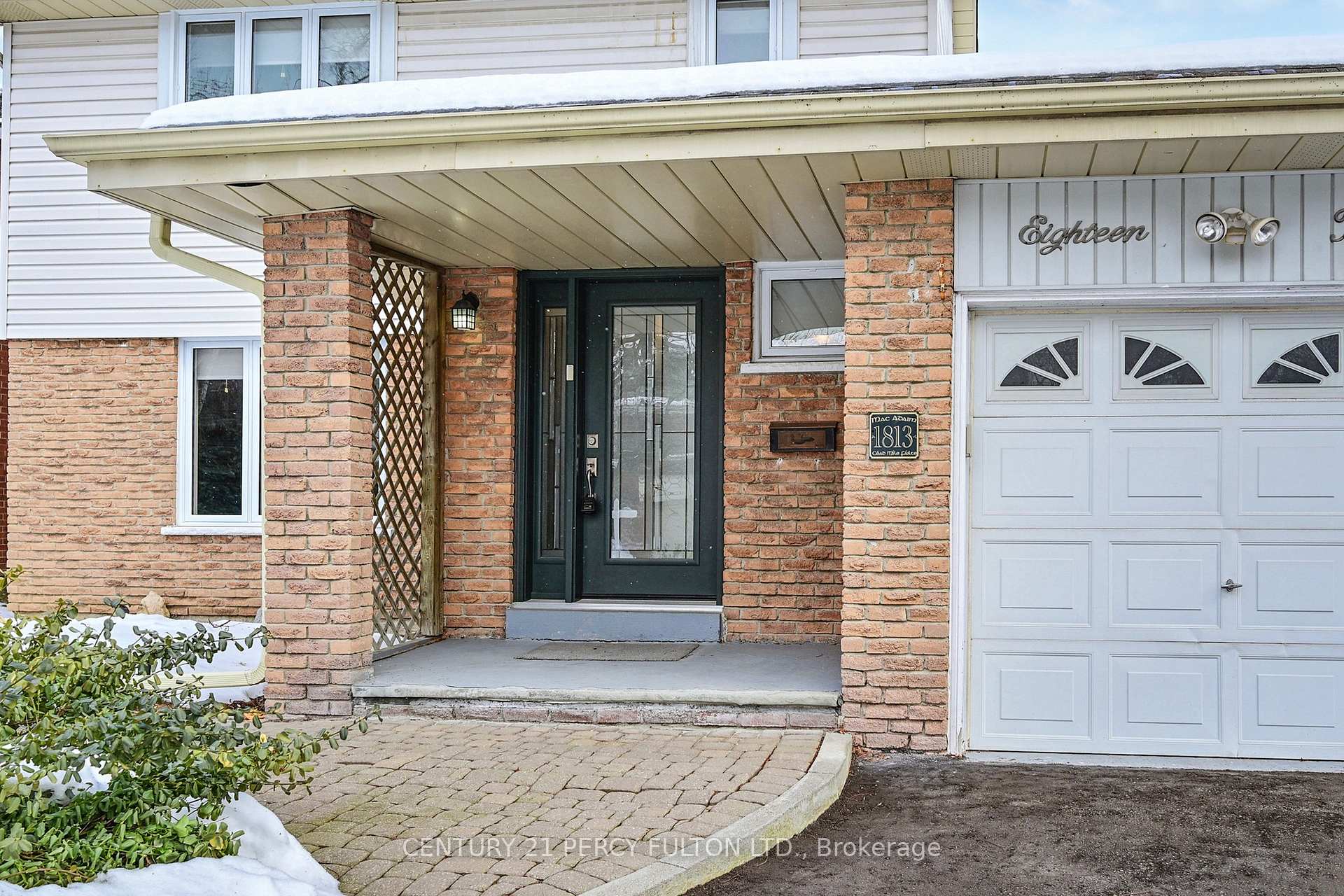 Photo 3 of 1813 Bronte Square, Pickering, Liverpool — HOMEH