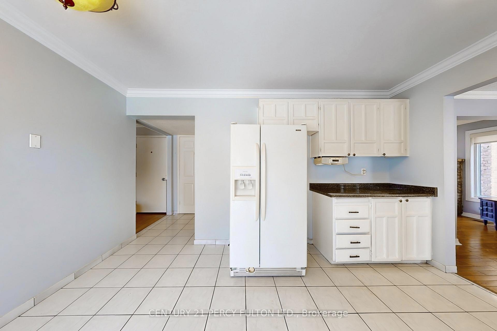 Photo 20 of 1813 Bronte Square, Pickering, Liverpool — HOMEH