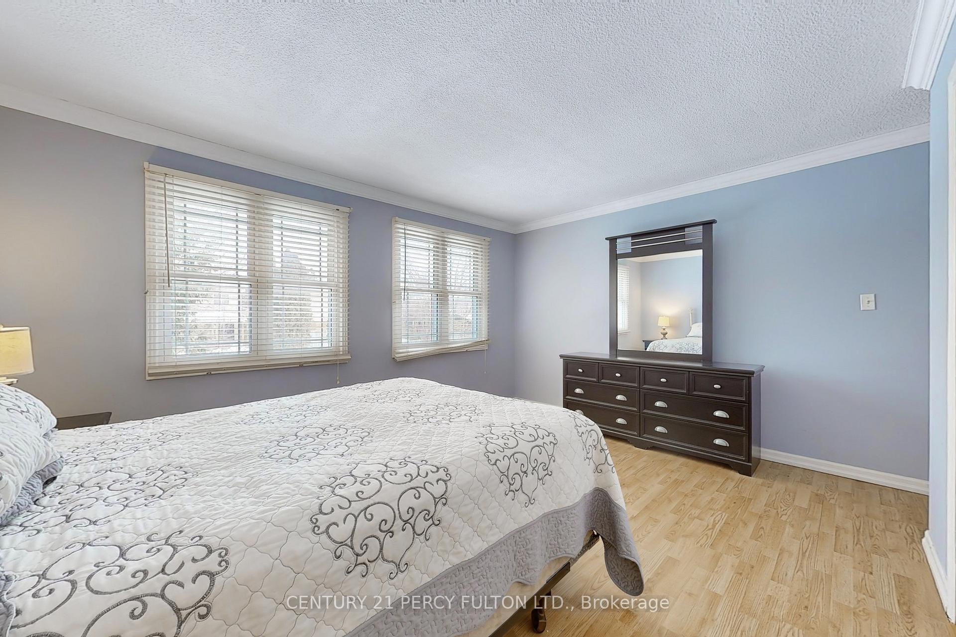 Photo 29 of 1813 Bronte Square, Pickering, Liverpool — HOMEH