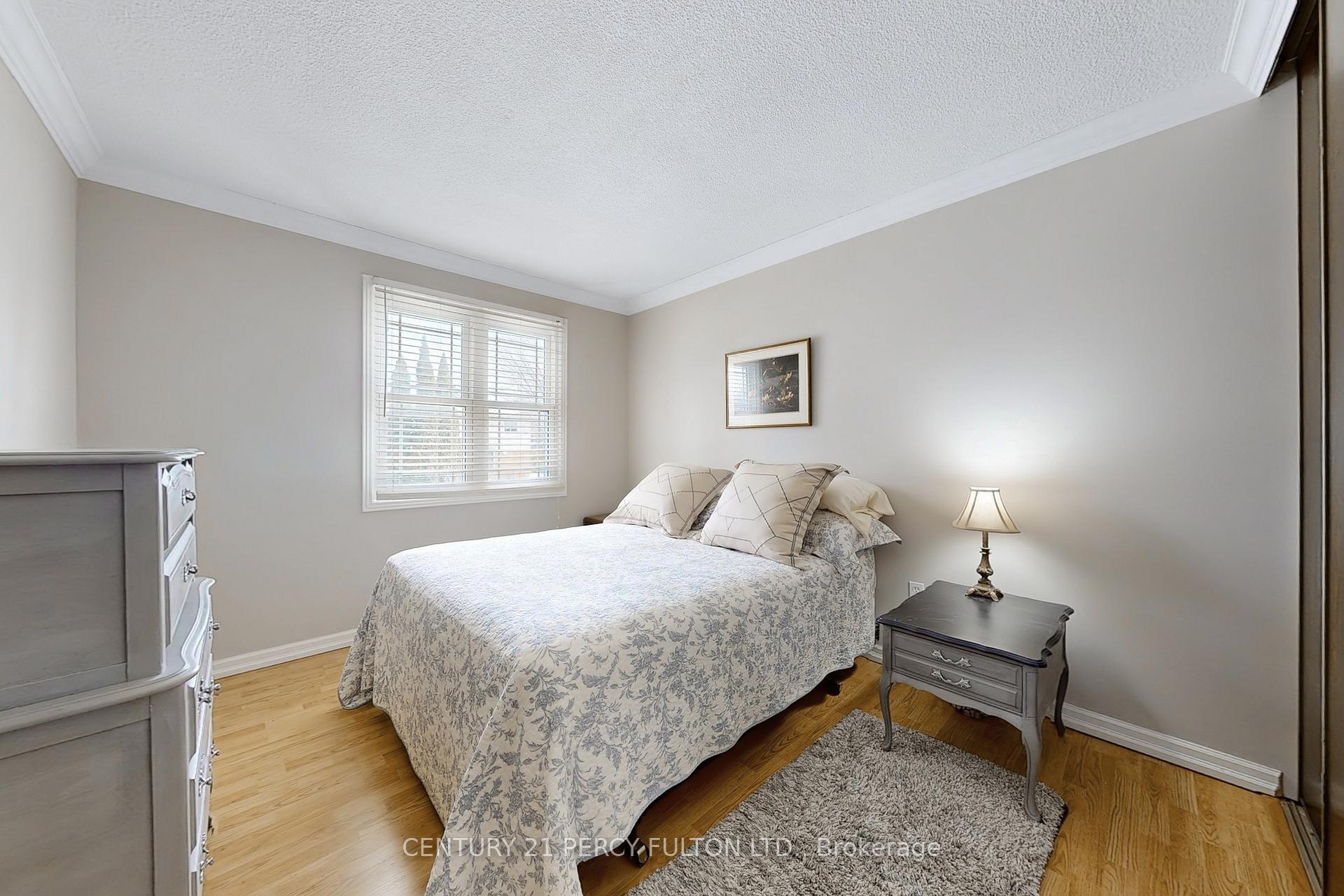 Photo 32 of 1813 Bronte Square, Pickering, Liverpool — HOMEH