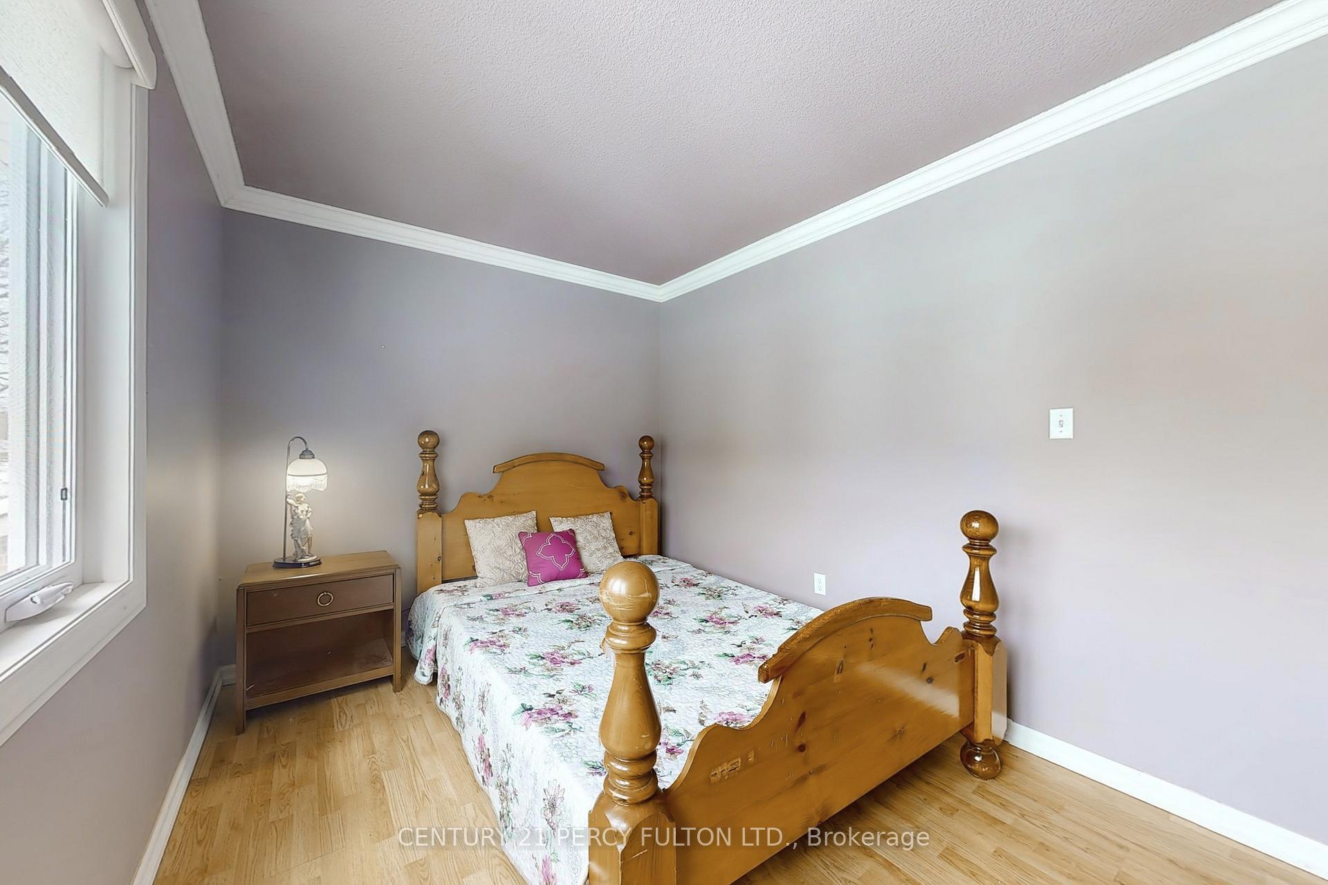 Photo 35 of 1813 Bronte Square, Pickering, Liverpool — HOMEH