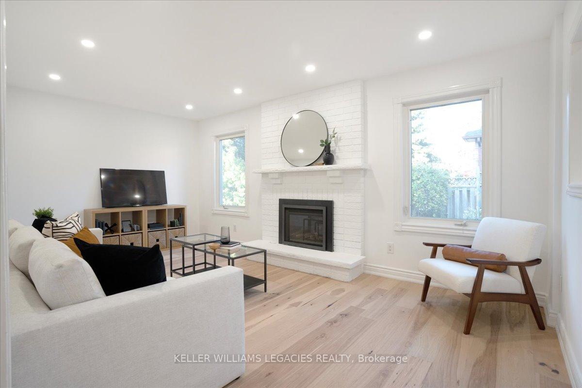 Photo 6 of 2369 Wildwood Crescent, Pickering, Brock Ridge — HOMEH