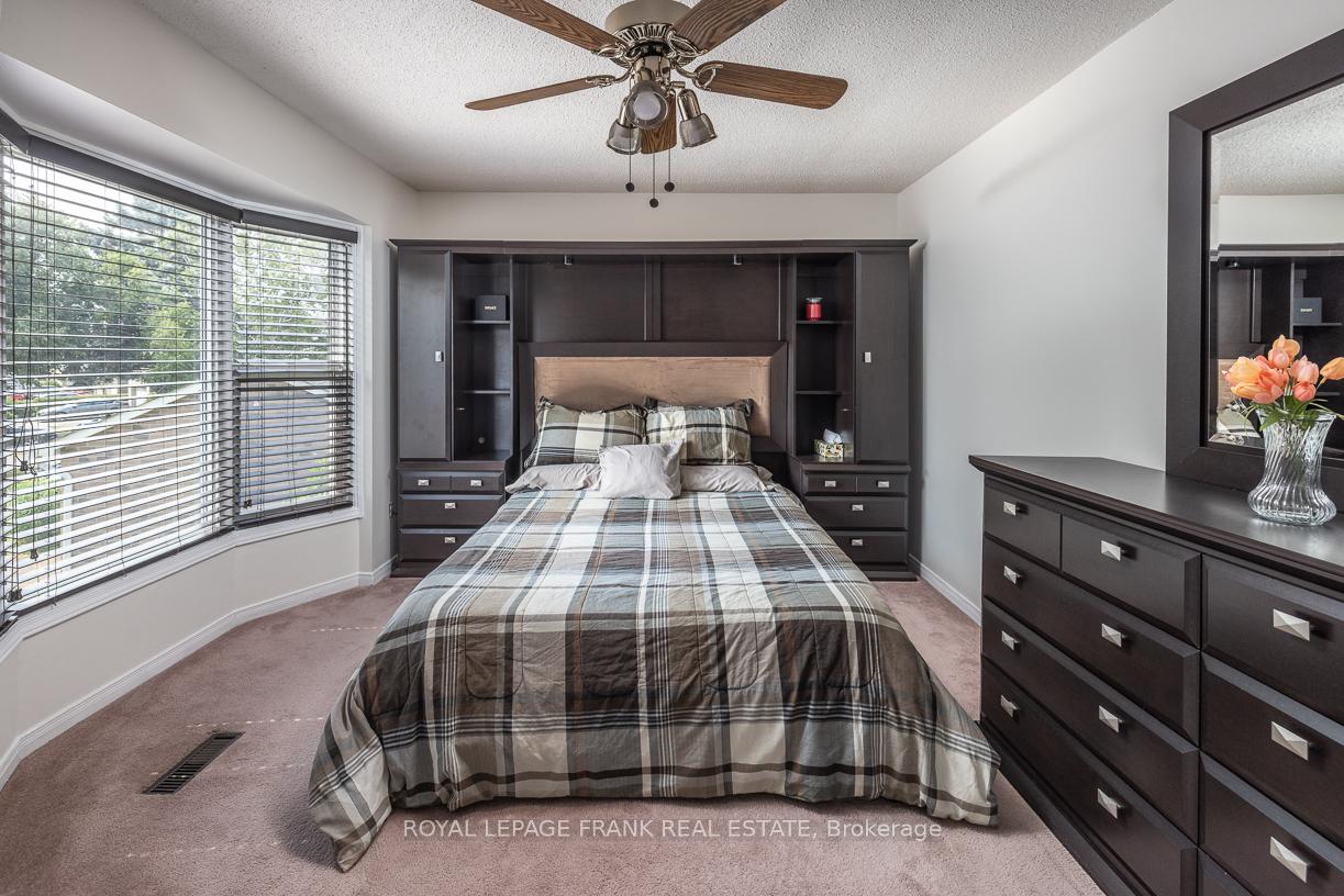 Photo 15 of 15 Radford Drive, Ajax, Central West — HOMEH
