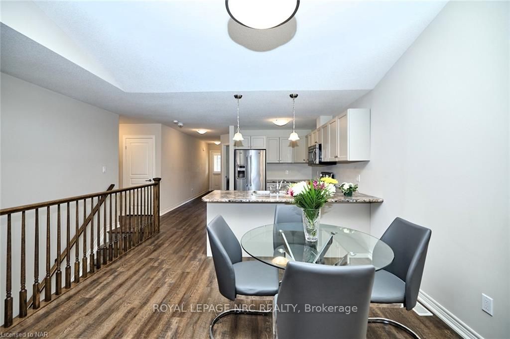 Photo 14 of 133 Roselawn Crescent, Welland, Coyle Creek — HOMEH