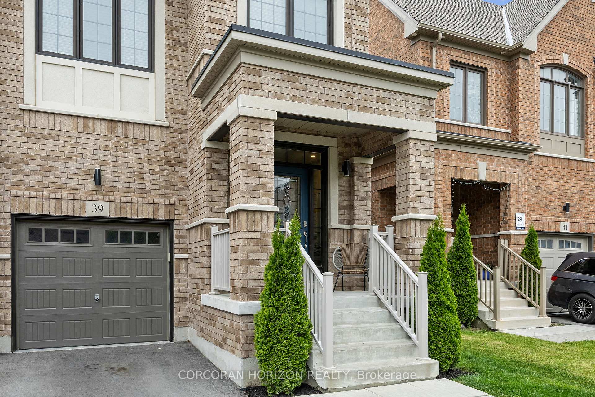 Photo 2 of 39 Louise Crescent, Whitby, Rural Whitby — HOMEH